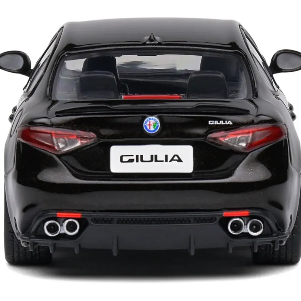 Alfa Romeo Giulia Quadrifoglio 2019 - Svart - Solido - 1:43