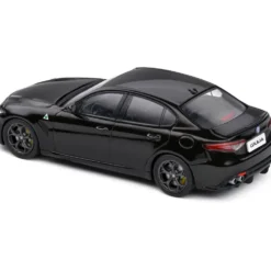 Alfa Romeo Giulia Quadrifoglio 2019 - Svart - Solido - 1:43