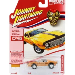 1971 AMC Javelin AMX - Gulbrun - Johnny Lightning - 1:64
