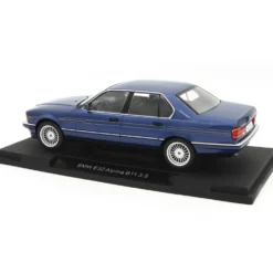 BMW E32 Alpina B11 3.5 - Mörkblå - 1992 - MCG - 1:18