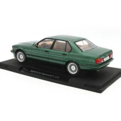 BMW E32 Alpina B11 3.5 - Mörkgrön - 1992 - MCG - 1:18