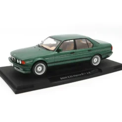 BMW E32 Alpina B11 3.5 - Mörkgrön - 1992 - MCG - 1:18