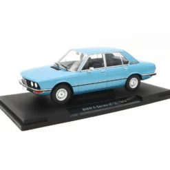 BMW 518 (E12) - 1973 - Blå - Modelcar Group - 1:18