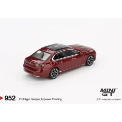 BMW i7 xDrive60 - Aventurin - 952 - Mini GT - 1:64