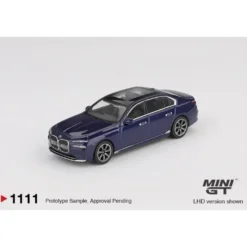 BMW i7 xDrive60 - Tanzanite Blue Metallic - 1111- Mini GT - 1:64