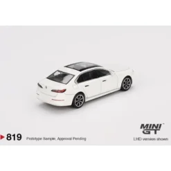 BMW i7 xDrive60 - Vit - 819 - Mini GT - 1:64