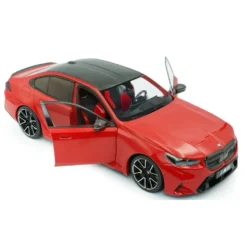 BMW M5 - 2025 - Fire Red - Solido - 1:18