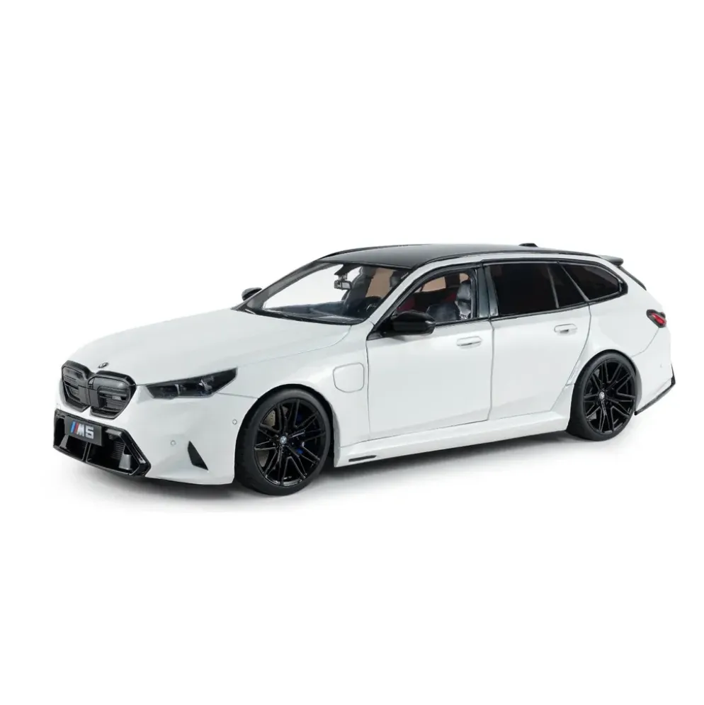 BMW M5 Touring (G99) - 2025 - Vit - Solido - 1:18