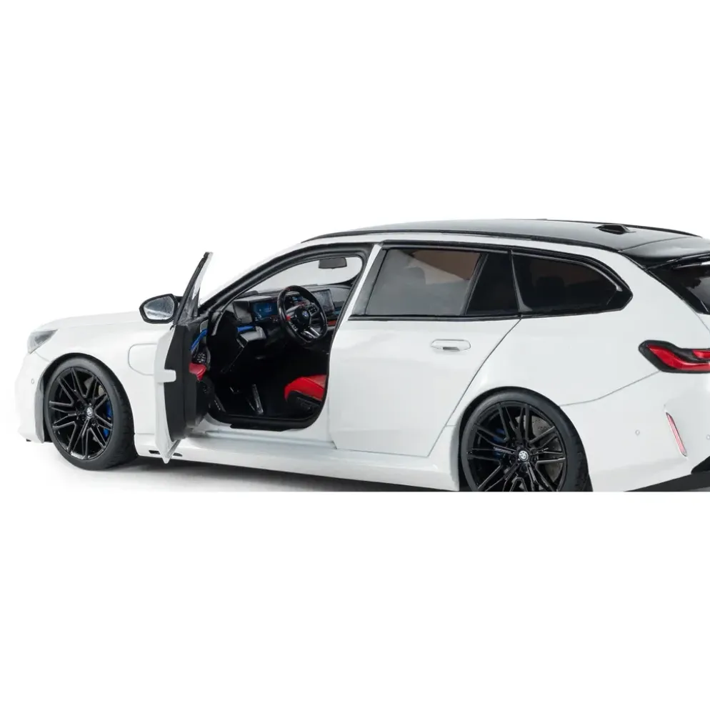 BMW M5 Touring (G99) - 2025 - Vit - Solido - 1:18