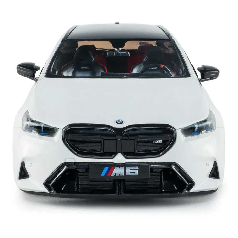 BMW M5 Touring (G99) - 2025 - Vit - Solido - 1:18