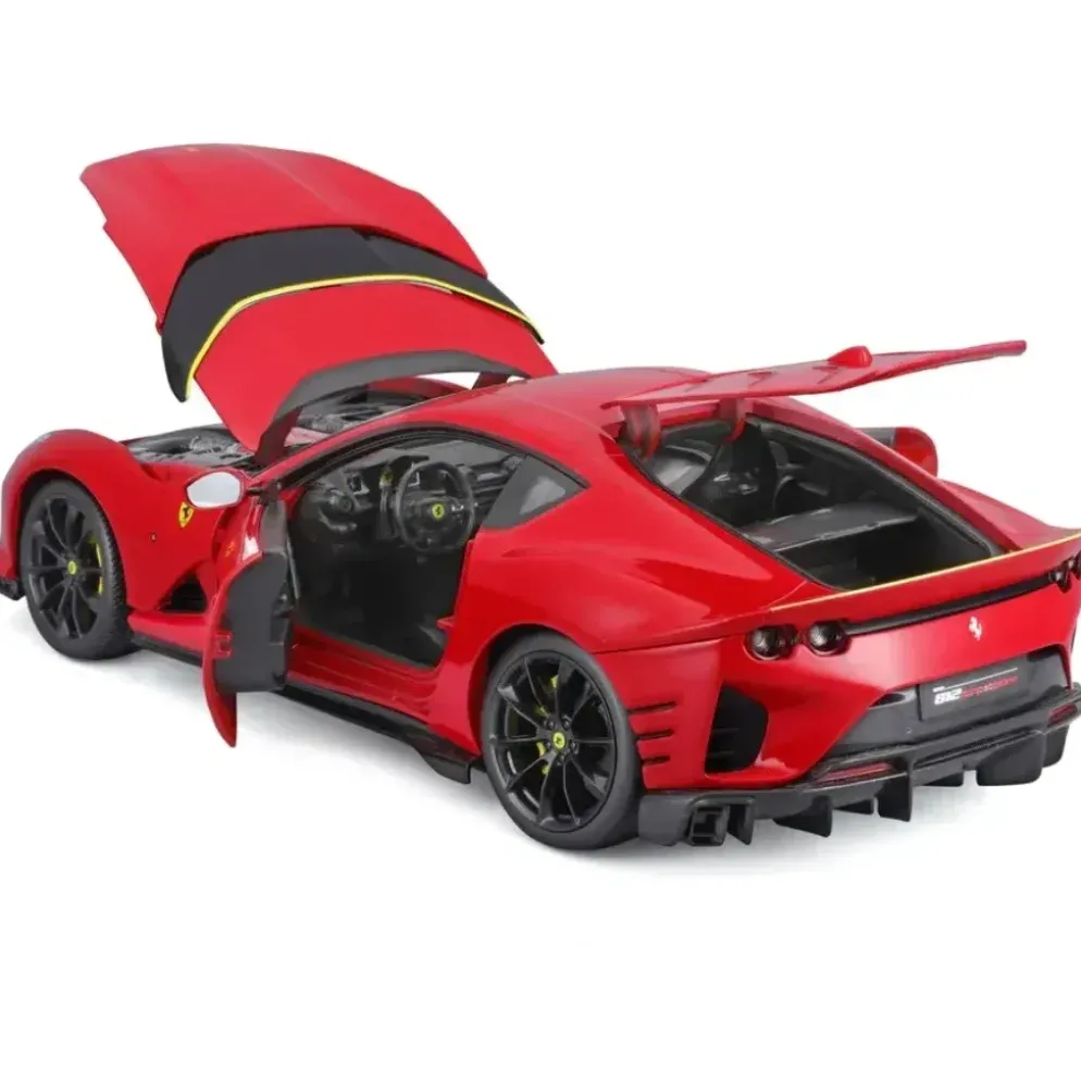 Ferrari 812 Competizione - 2021 - Röd - Bburago - 1:18