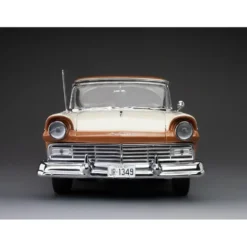1957 Ford Fairlane 500 Skyliner - Brons / Vit - Sun Star - 1:18