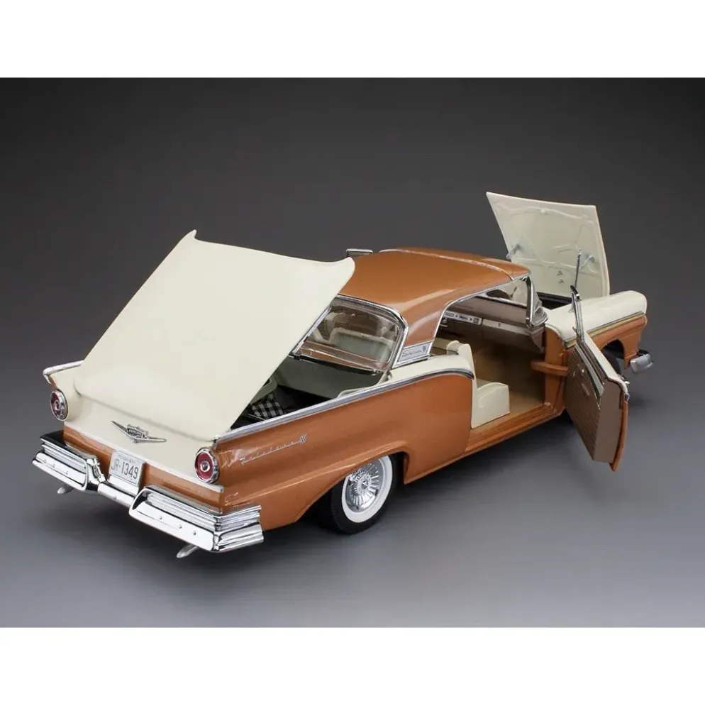 1957 Ford Fairlane 500 Skyliner - Brons / Vit - Sun Star - 1:18