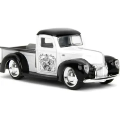 1941 Ford Pickup - Mickey Mouse Steamboat Willie - Jada Toys - 1:32