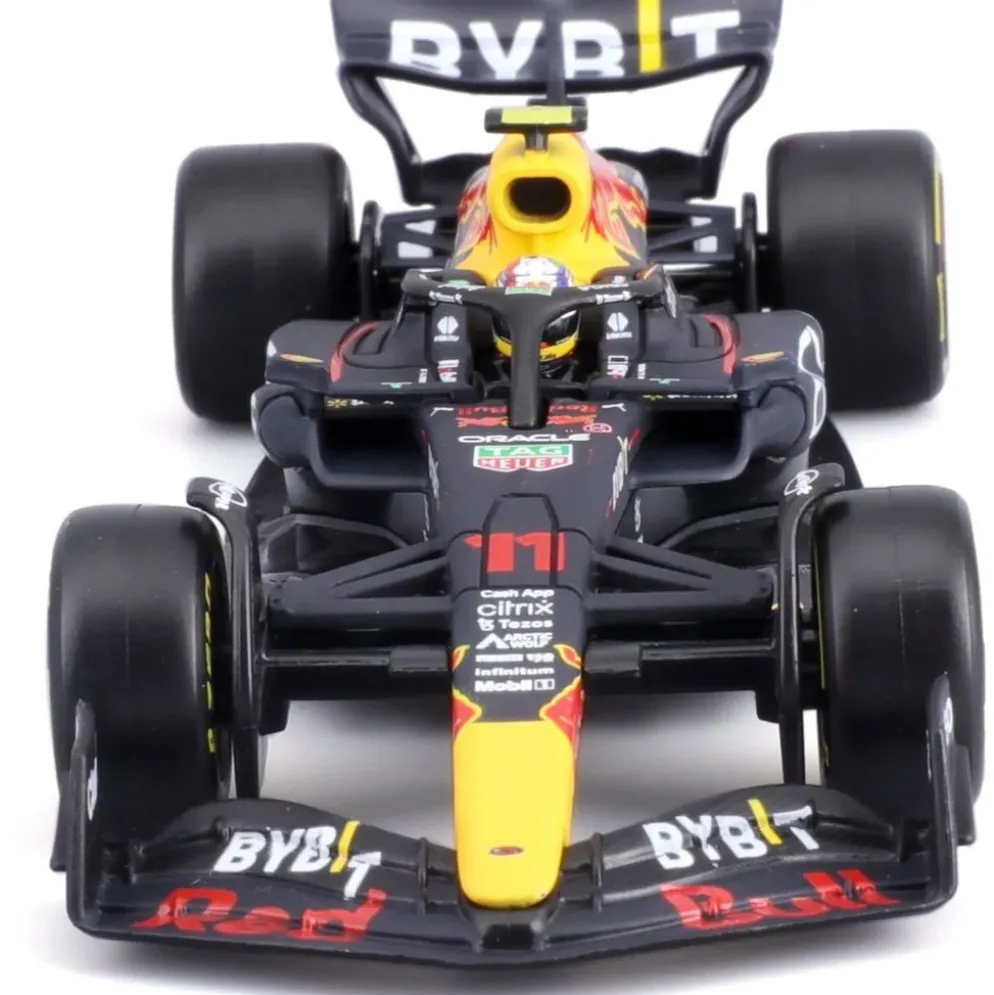 F1 - Red Bull - RB18 - Sergio Perez #11 - Bburago - 1:43