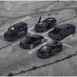 Giftpack - 5 leksaksbilar - Black Edition - Majorette