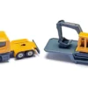 MAN - Dragbil med trailer och grävmaskin - 1611 - Siku - 15 cm
