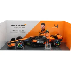 McLaren MCL38 - Bil och Norris samlarfigur - Bburago - 1:24