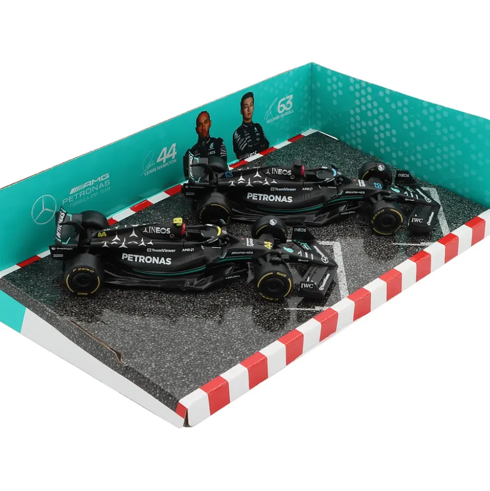 Mercedes-AMG W14 2-pack Hamilton + Russell - Bburago - 1:43