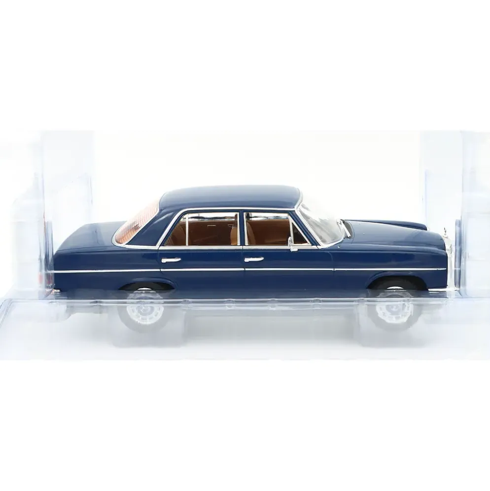 Mercedes-Benz 220 D (W115) - Blå - Modelcar Group - 1:18
