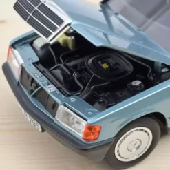 Mercedes-Benz 190 E (W201) - 1984 - Ljusblå - Norev - 1:18