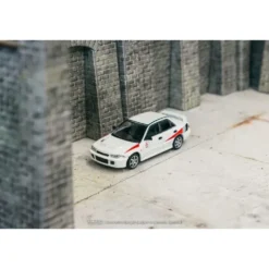 Mitsubishi Lancer RS Evolution - Vit - Tarmac - 1:64