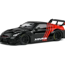 Nissan GT-R (R35) w/LibertyWalk Body Kit - Solido - 1:43