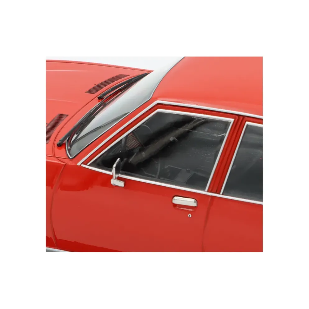 Opel Rekord D - Röd - 1972 - MCG - 1:18