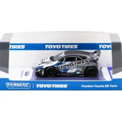 Pandem Toyota GR Yaris - HOBBY64 - Tarmac Works - 1:64