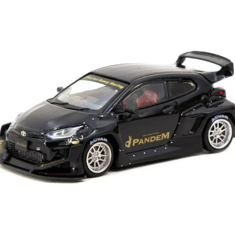 Pandem Toyota GR Yaris - Svart - ROAD64 - Tarmac - 1:64