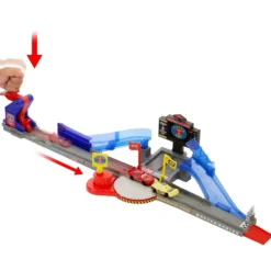 Piston Cup Stunting Speedway - Disney Pixar Cars - Mattel