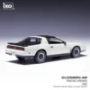 Pontiac Firebird - 1982 - Vit - Ixo Models - 1:43