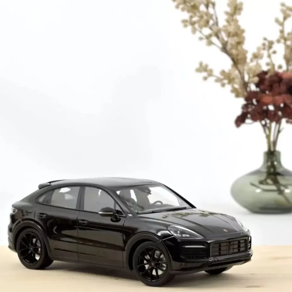 Porsche Cayenne S Coupé - 2019 - Svart - Norev - 1:18