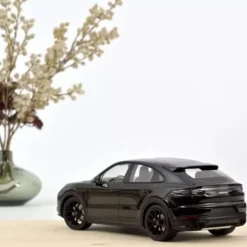Porsche Cayenne S Coupé - 2019 - Svart - Norev - 1:18