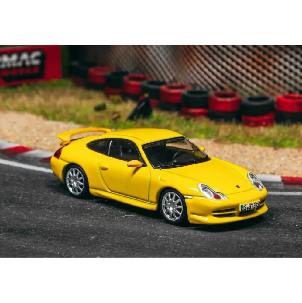 Porsche 911 GT3 (type 996) - Gul - Tarmac Works x Ixo Models - 1:64