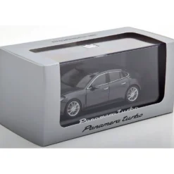 Porsche Panamera Turbo Facelift - 2016 - Grå - Herpa - 1:43