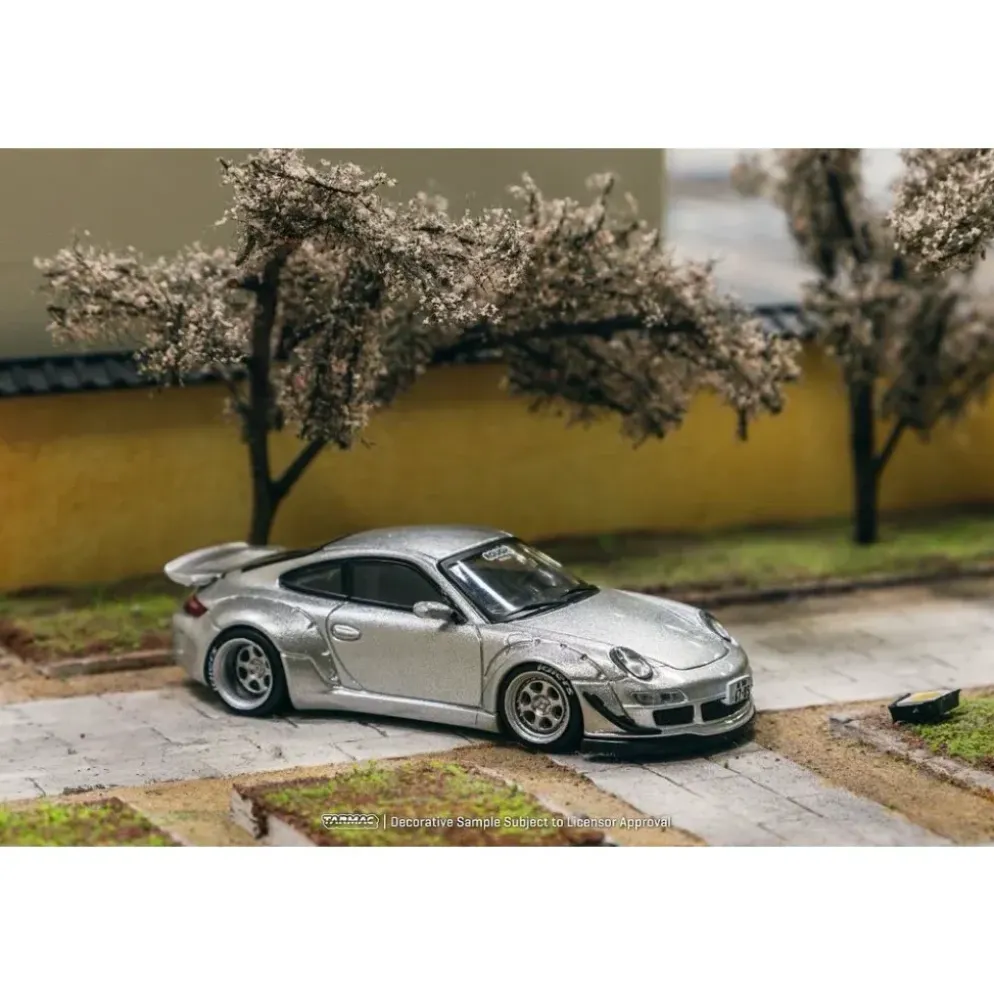 Porsche RWB 997 - Abu Dhabi - Silver - Tarmac Works - 1:64