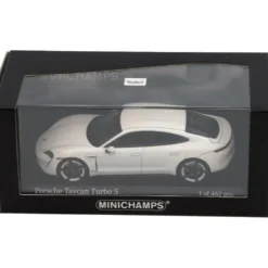 Porsche Taycan Turbo S - 2020 - Vit - Minichamps - 1:43