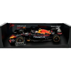 Red Bull - RB18 - Max Verstappen #1 - Minichamps - 1:18