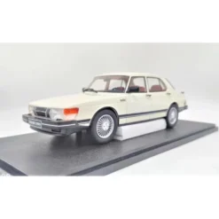 Saab 900 Turbo - 1983 - Vit - Cult Scale Models - 1:18
