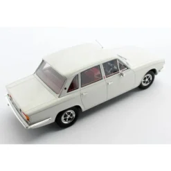 Triumph 2500 P.I. - 1969 - Vit - Cult Scale Models - 1:18