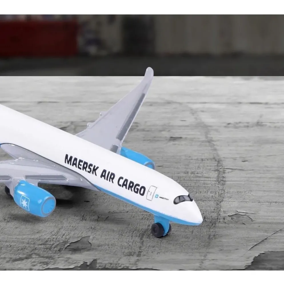 Volkswagen Crafter + MAERSK Air Cargo - Logistic - Majorette