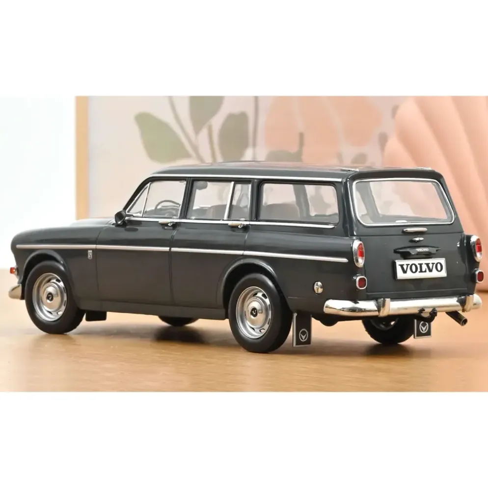 Volvo Amazon 121 Herrgårdsvagn - 1966 - Grå - Norev - 1:18