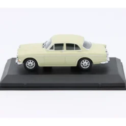 Volvo Amazon - Ljusgrön - Oxford - 1:43
