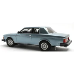 Volvo 262C Bertone - 1981 - Blåmetallic - Cult Scale Models - 1:18