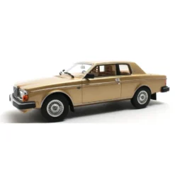 Volvo 262C Bertone - 1981 - Guldmetallic - Cult Scale Models - 1:18