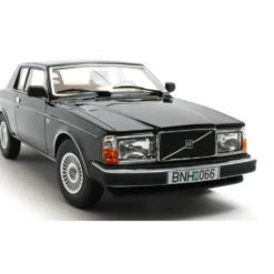Volvo 262C Bertone - 1981 - Svart - Cult Scale Models - 1:18