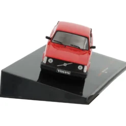 Volvo 242 - Custom - Turbo - 1980 - Röd - Ixo Models - 1:43