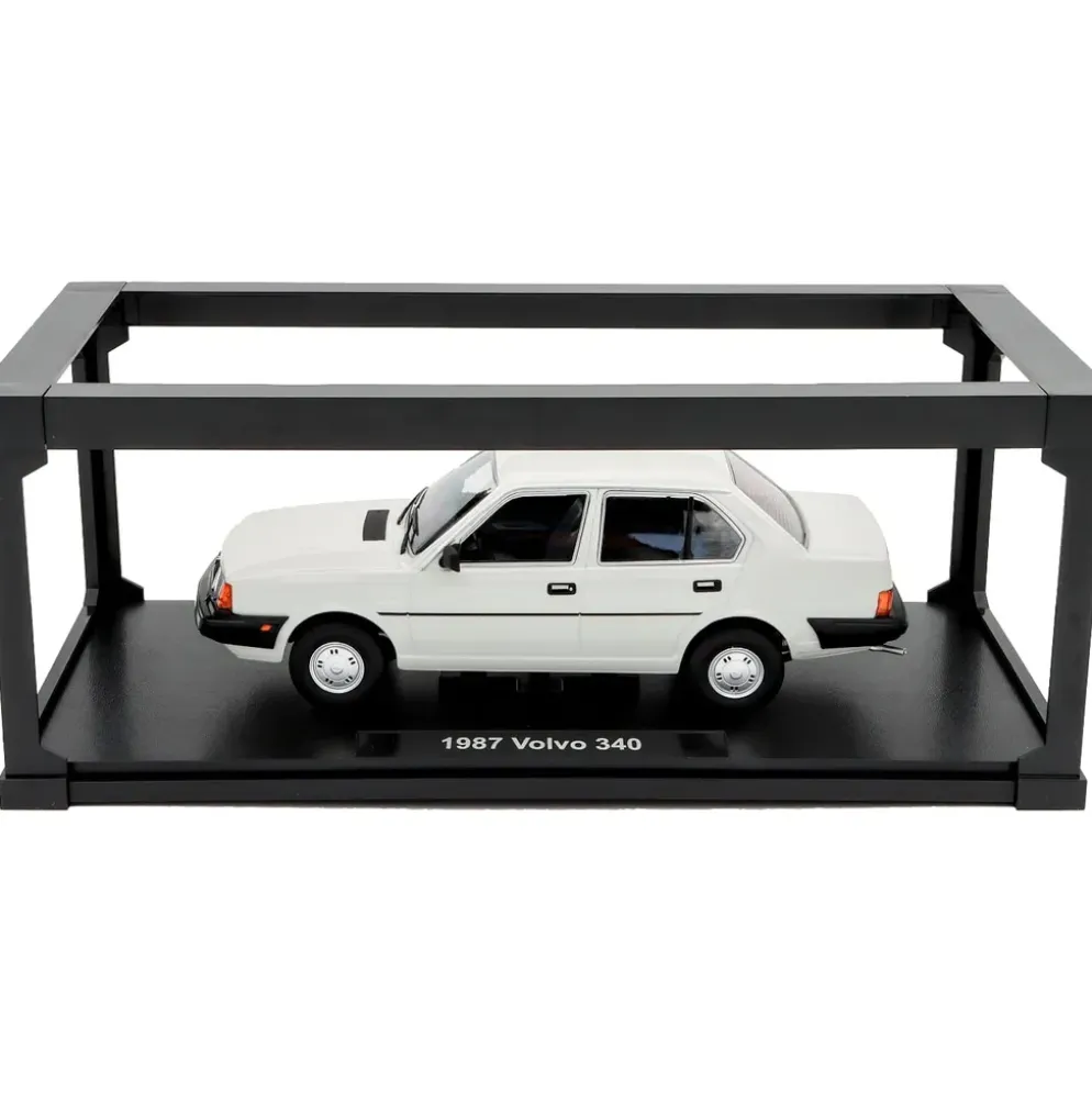 Volvo 340 DL - Vit - Triple9 Collection - 1:18