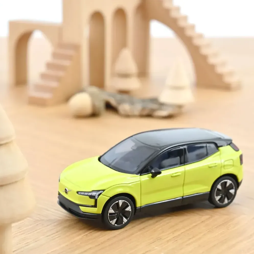Volvo EX30 - 2024 - Gul - Norev - 1:43